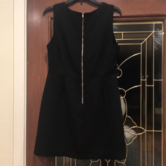 Eloise basic black dress - Picture 2 of 6